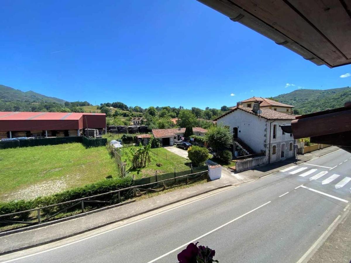 Casa Maribel Onís Esterno foto